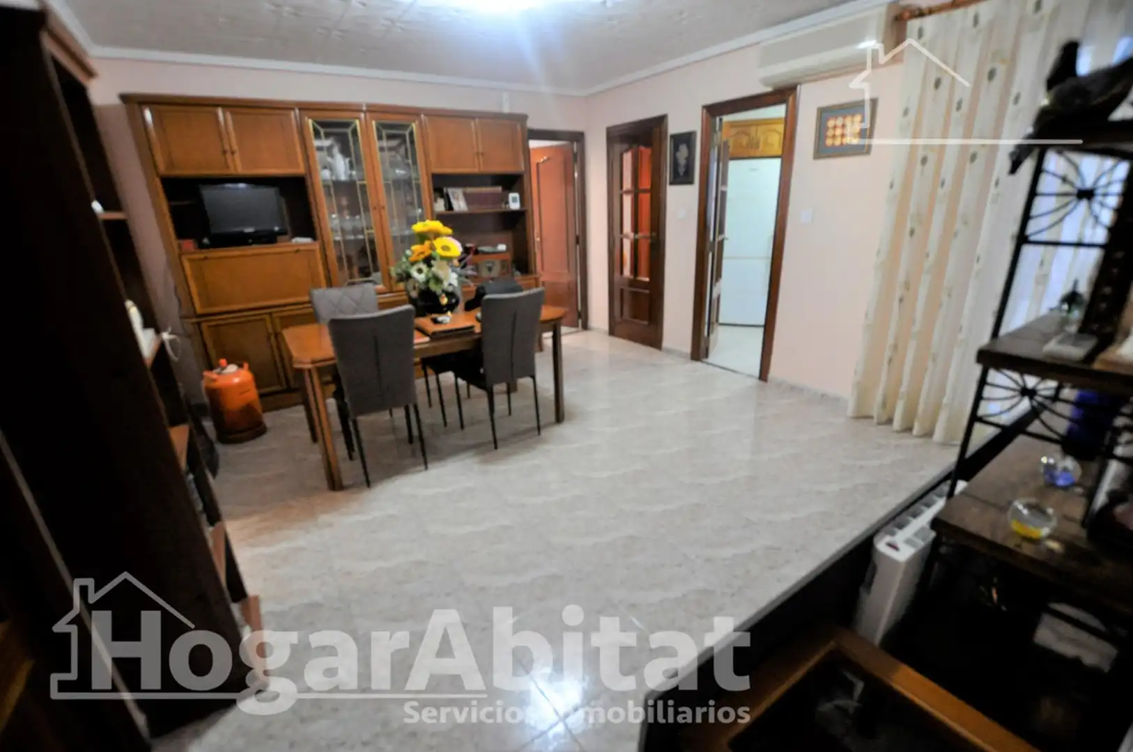 Sala de estar de Piso en venta en Manises con Aire acondicionado, Calefacción y Amueblado