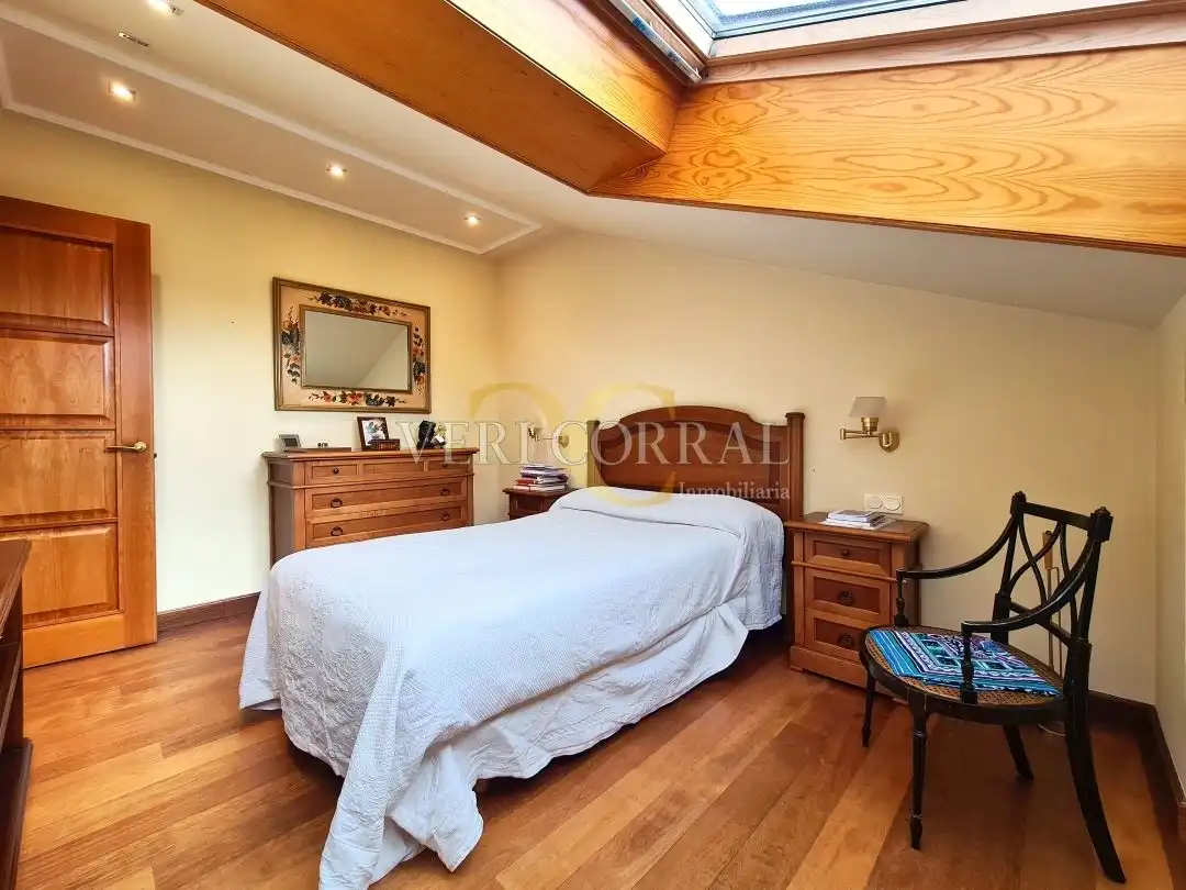 Bedroom of Flat for sale in Oviedo   with Heating, Terrace and Storage room