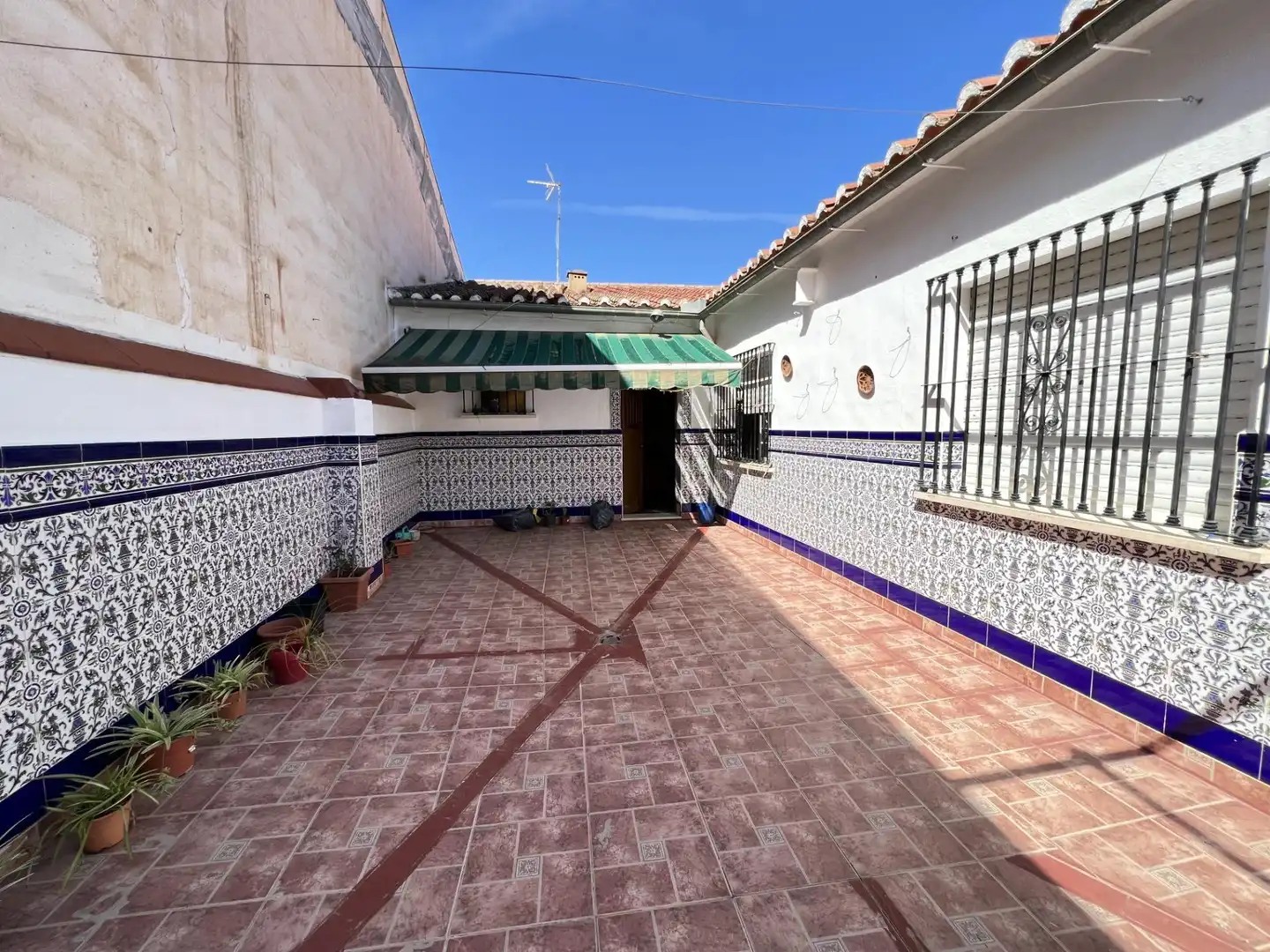 Vista exterior de Casa o chalet en venta en Antequera con Aire acondicionado, Calefacción y Jardín privado