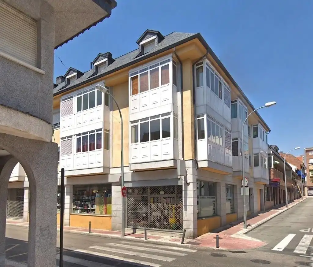 Vista exterior de Pis en venda en Collado Villalba amb Aire condicionat i Calefacció