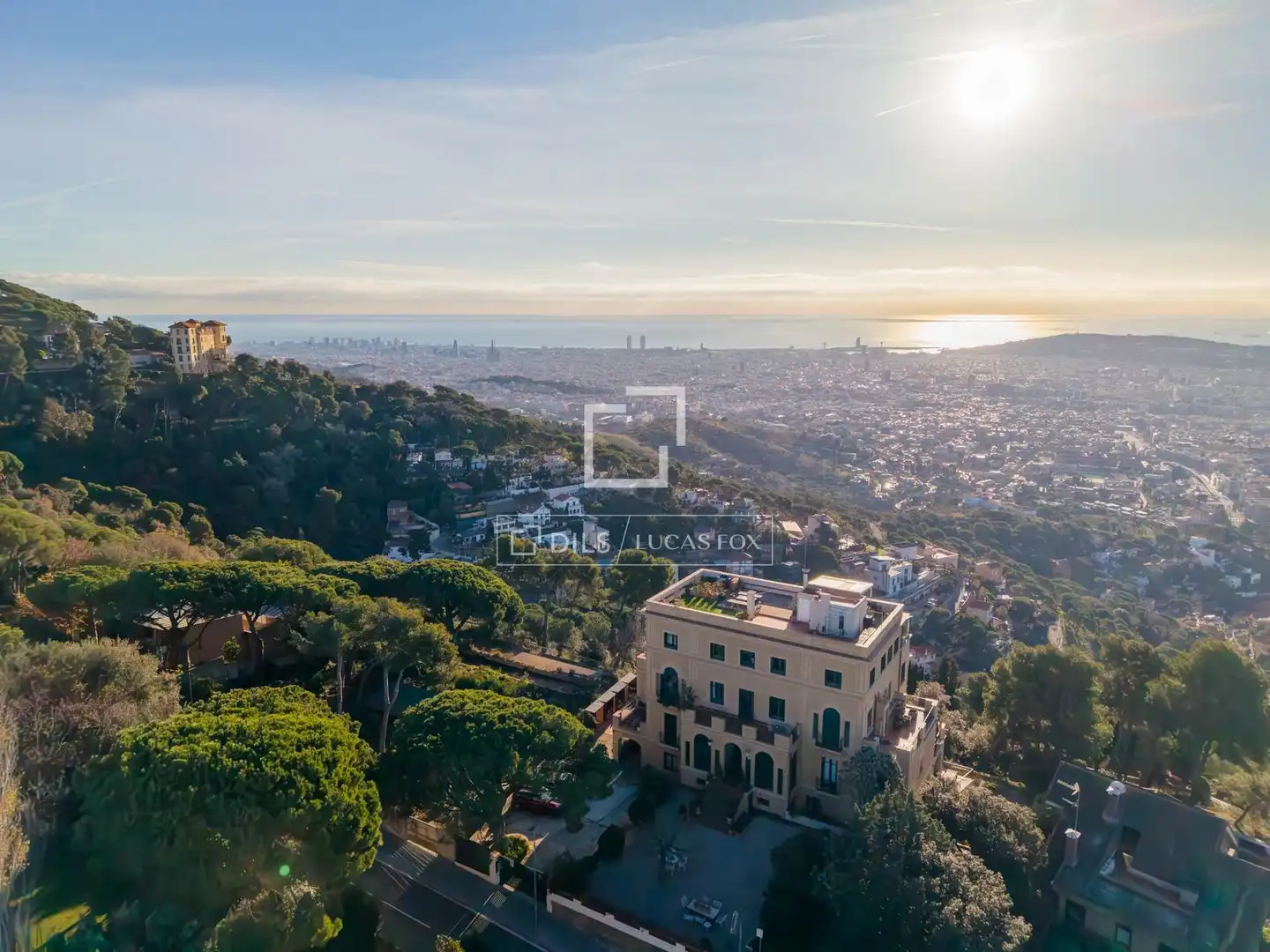 Vista exterior de Pis de lloguer en Barcelona amb Calefacció, Jardí privat i Parquet
