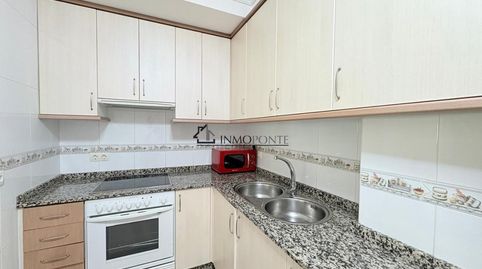 Foto 2 de Apartamento de alquiler en Combarro, Poio