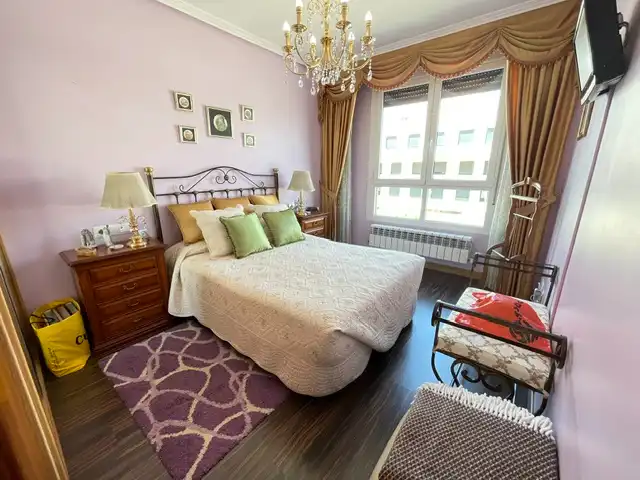Habitación de Apartamento en venta en Cistérniga con Calefacción, Trastero y Amueblado