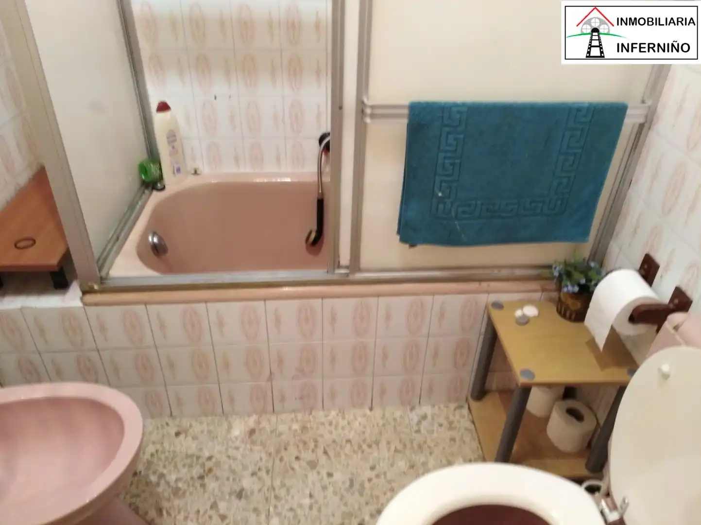 Baño de Piso en venta en Ferrol con Terraza, Trastero y Amueblado