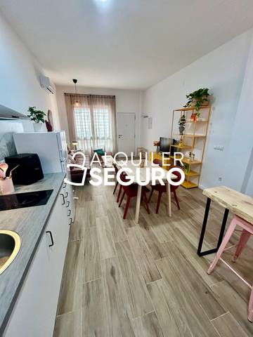 Piso en Alquiler en Francisco Jiménez Lomas en Los Guindos - Parque Mediterráneo - Santa Paula