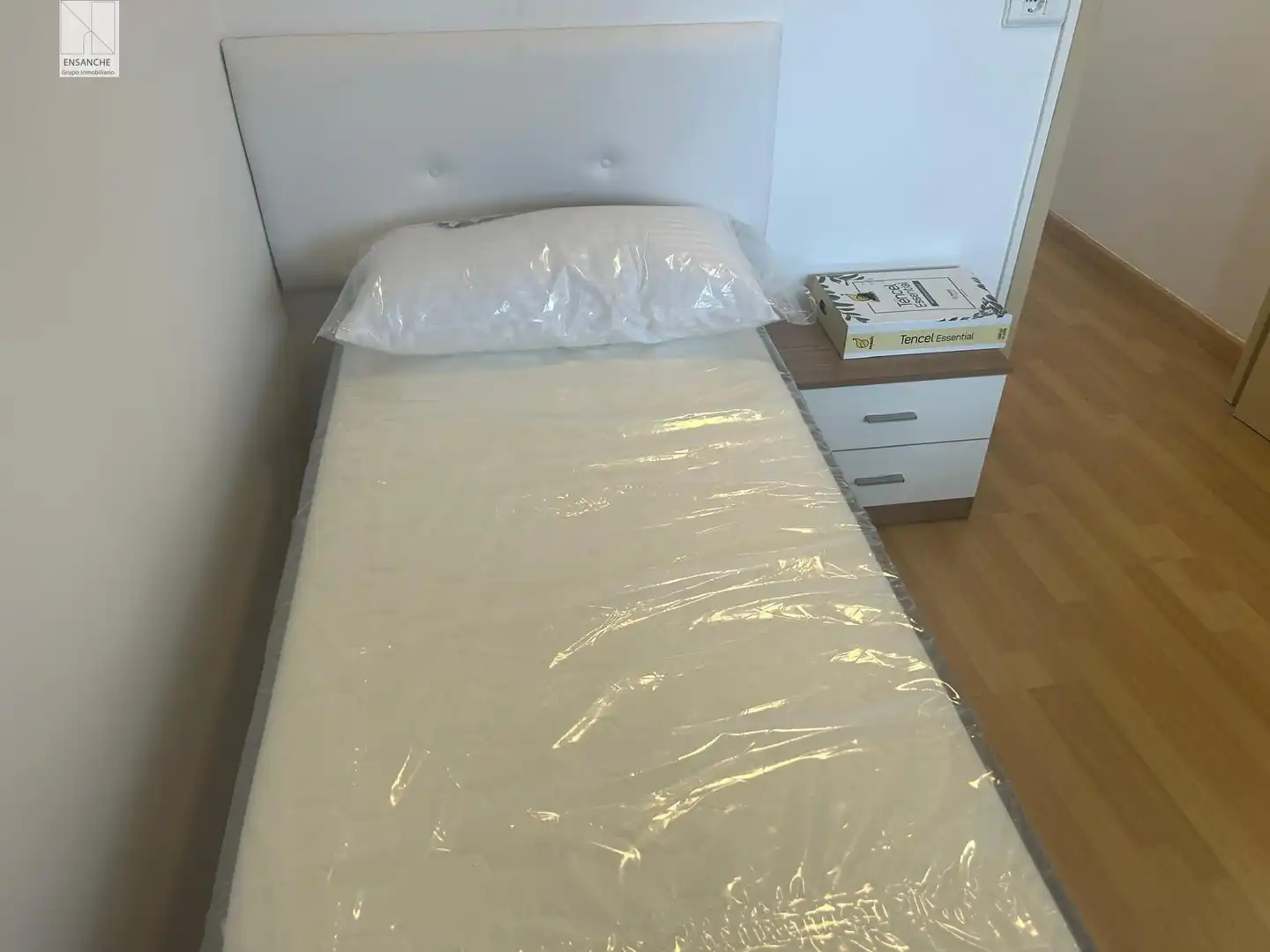 Bedroom of Flat for rent in Santiago de Compostela   with Heating and Furnished