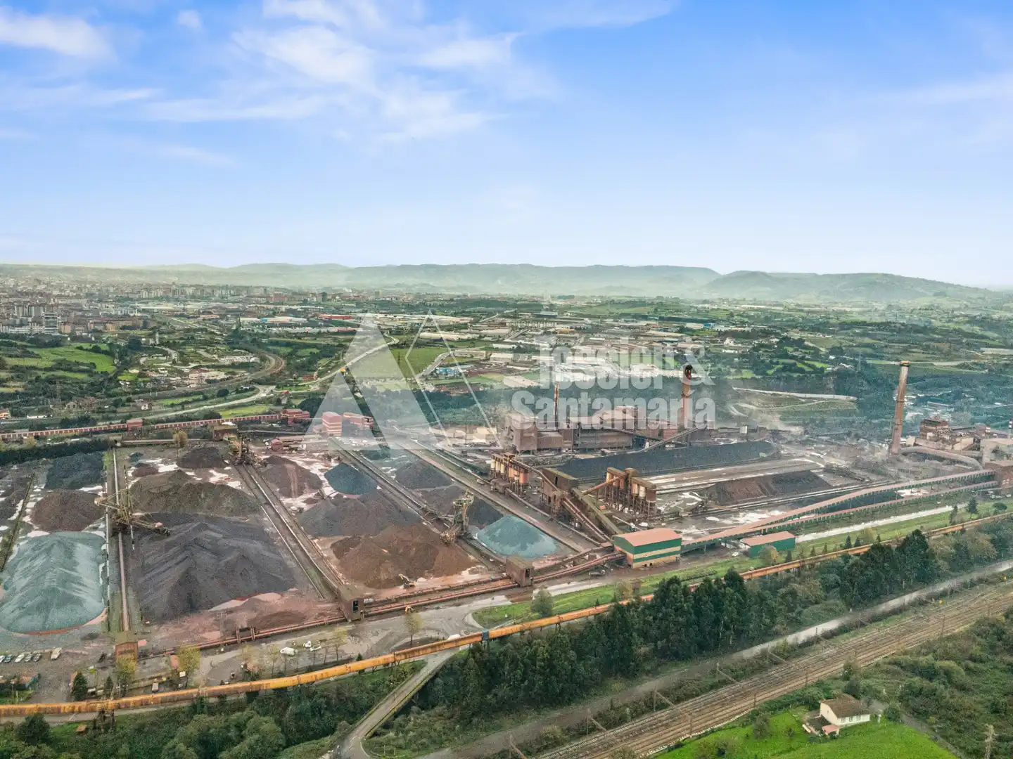 Vista exterior de Terreno en venta en Gijón 