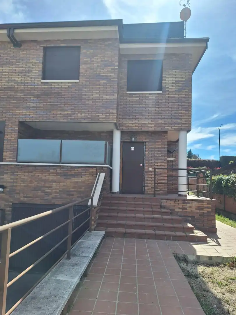 Exterior view of Detached homes for sale in Arroyomolinos (Madrid)