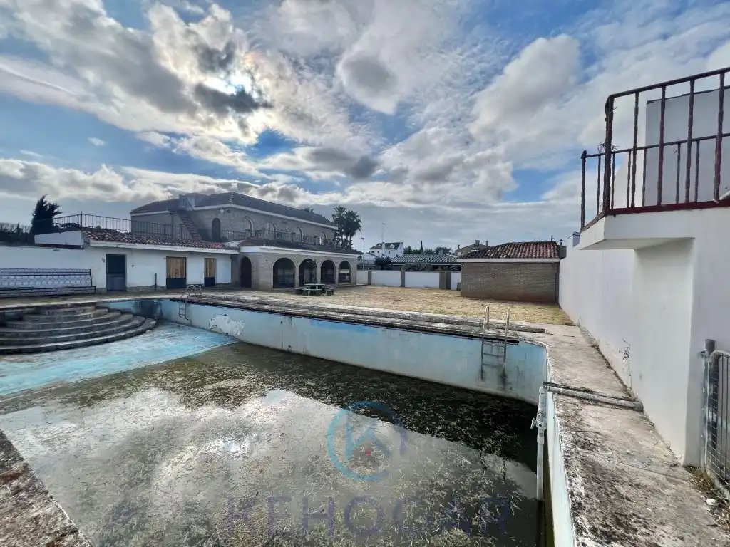 Piscina de Casa o chalet en venta en Dos Hermanas con Piscina