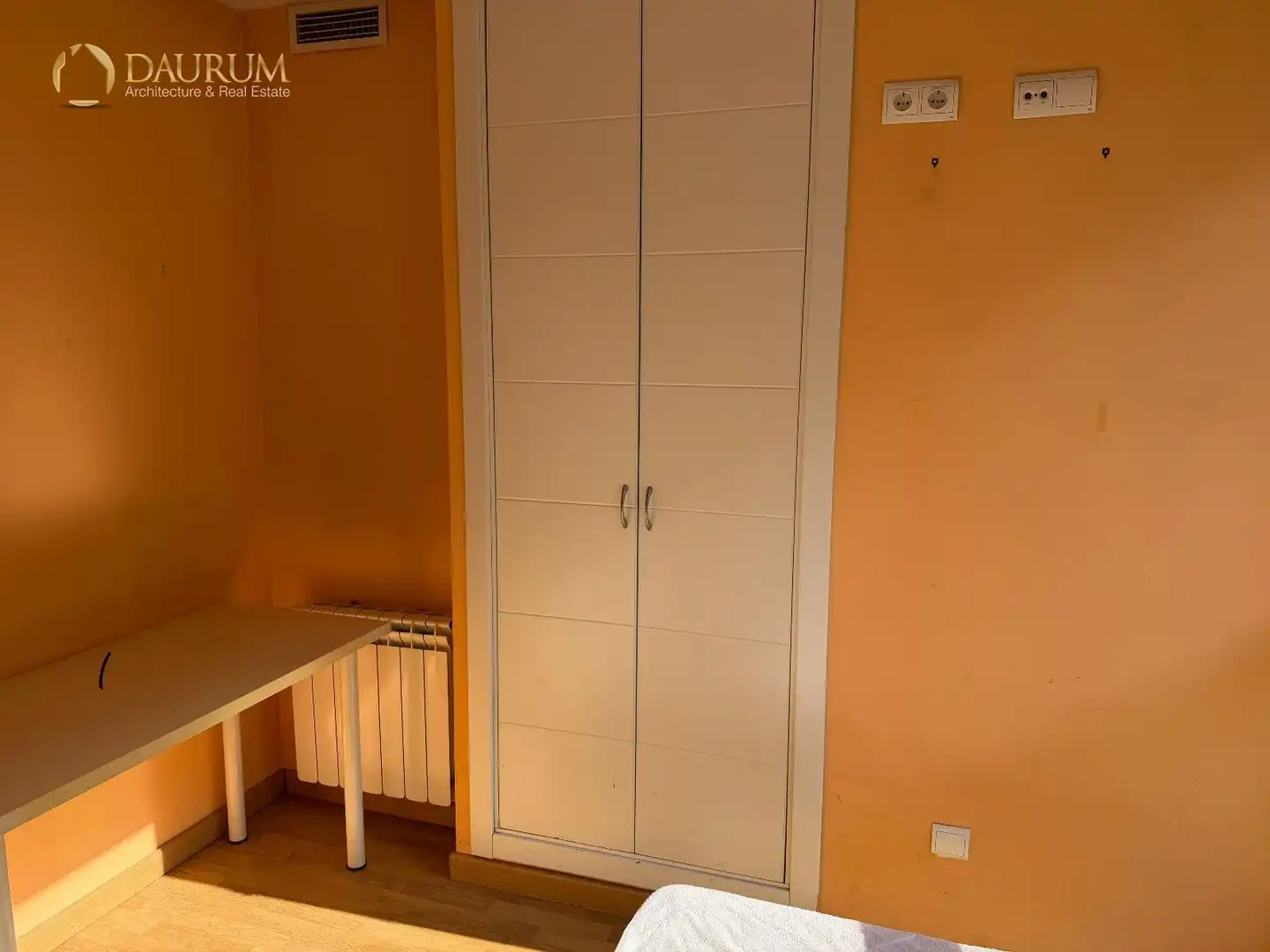 Bedroom of Flat for sale in Madrid  with Air Conditioner, Heating and Storage room