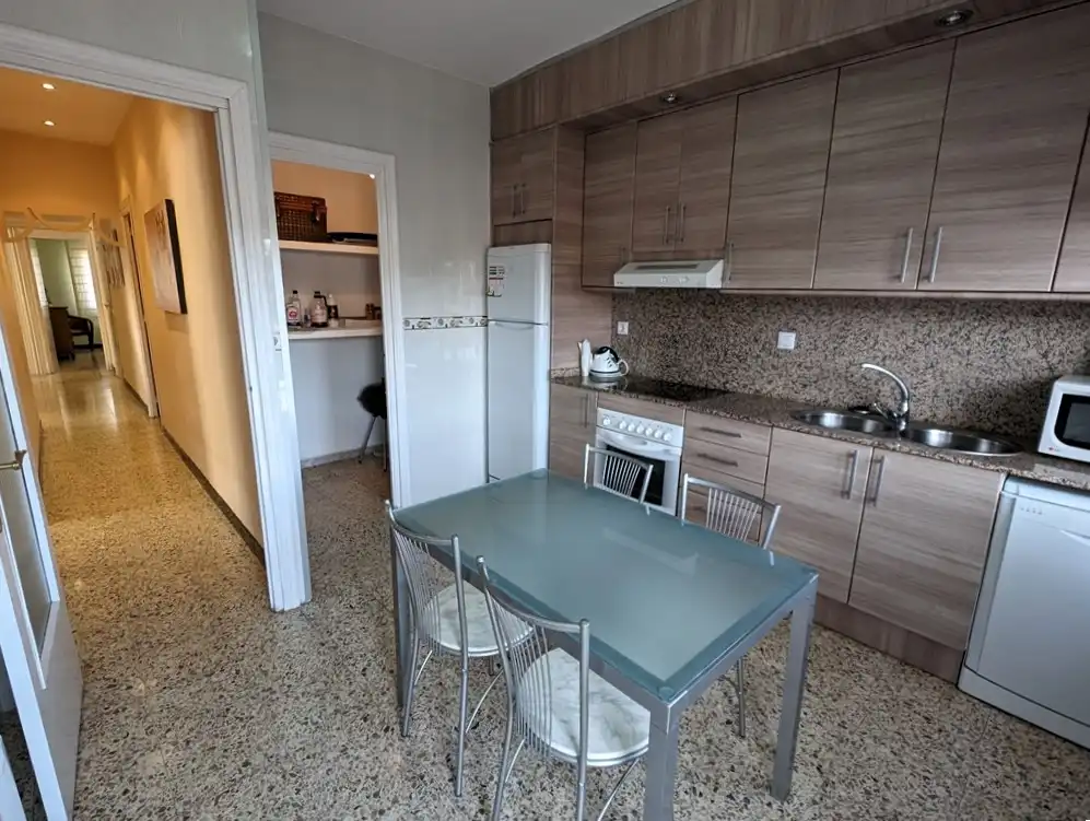 Cuina de Casa o xalet en venda en Arens de Lledó amb Jardí privat, Moblat i Balcó