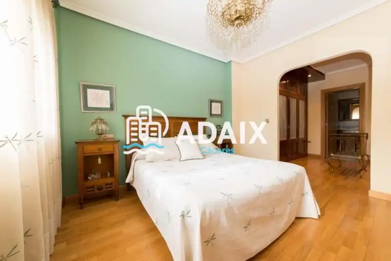 Chalet con piscina en venta en Calle Islas Cíes, imagen 17