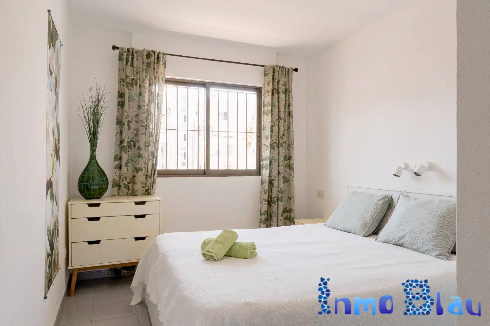 Schlafzimmer von Wohnungen zum Verkauf in L'Alfàs del Pi mit Klimaanlage, Heizung und Privatgarten