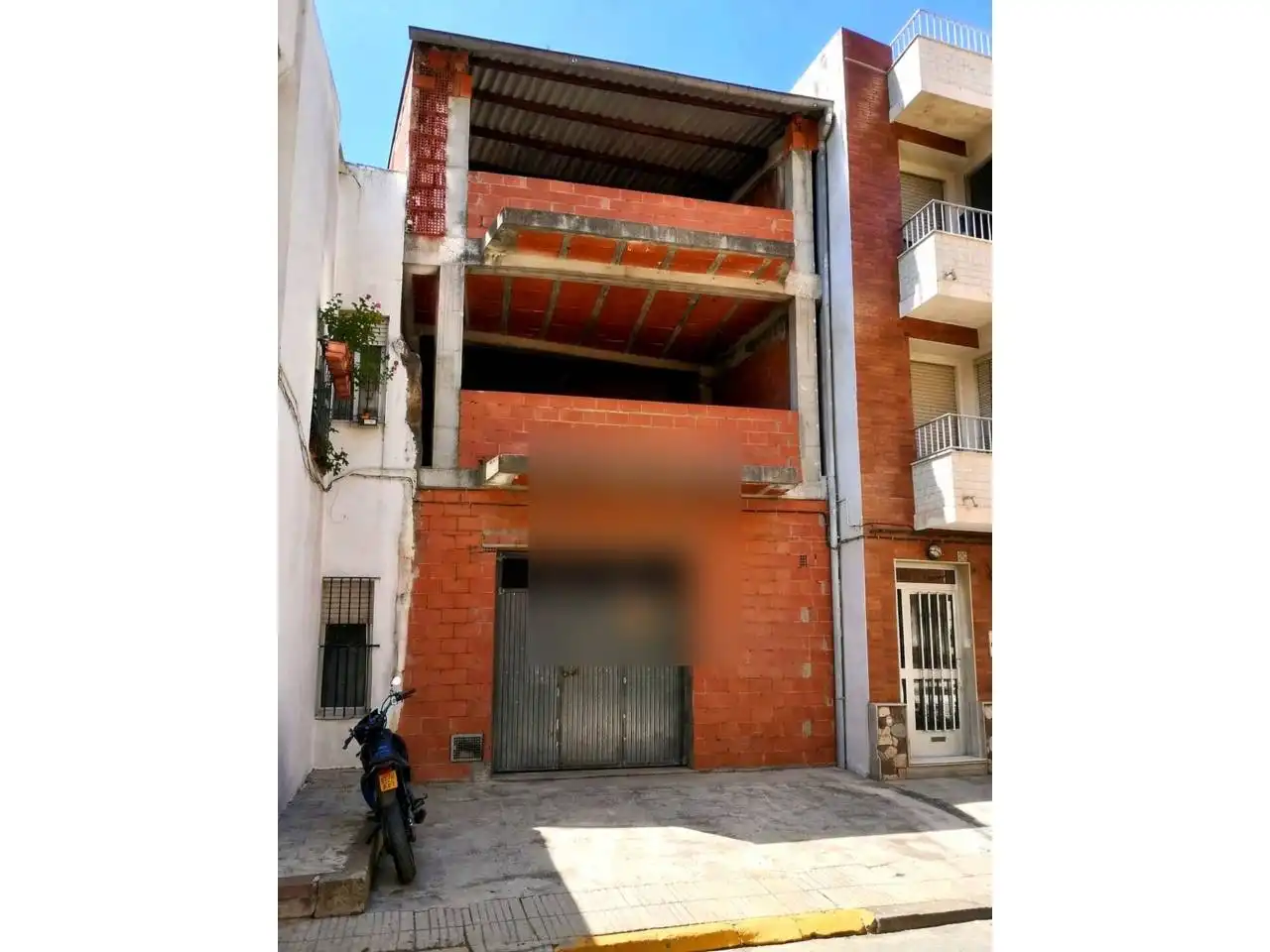 Vista exterior de Casa adosada en venta en Simat de la Valldigna