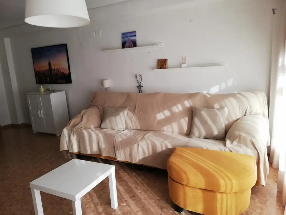 Sala d'estar de Apartament per a compartir en Valencia amb Aire condicionat, Moblat i Forn
