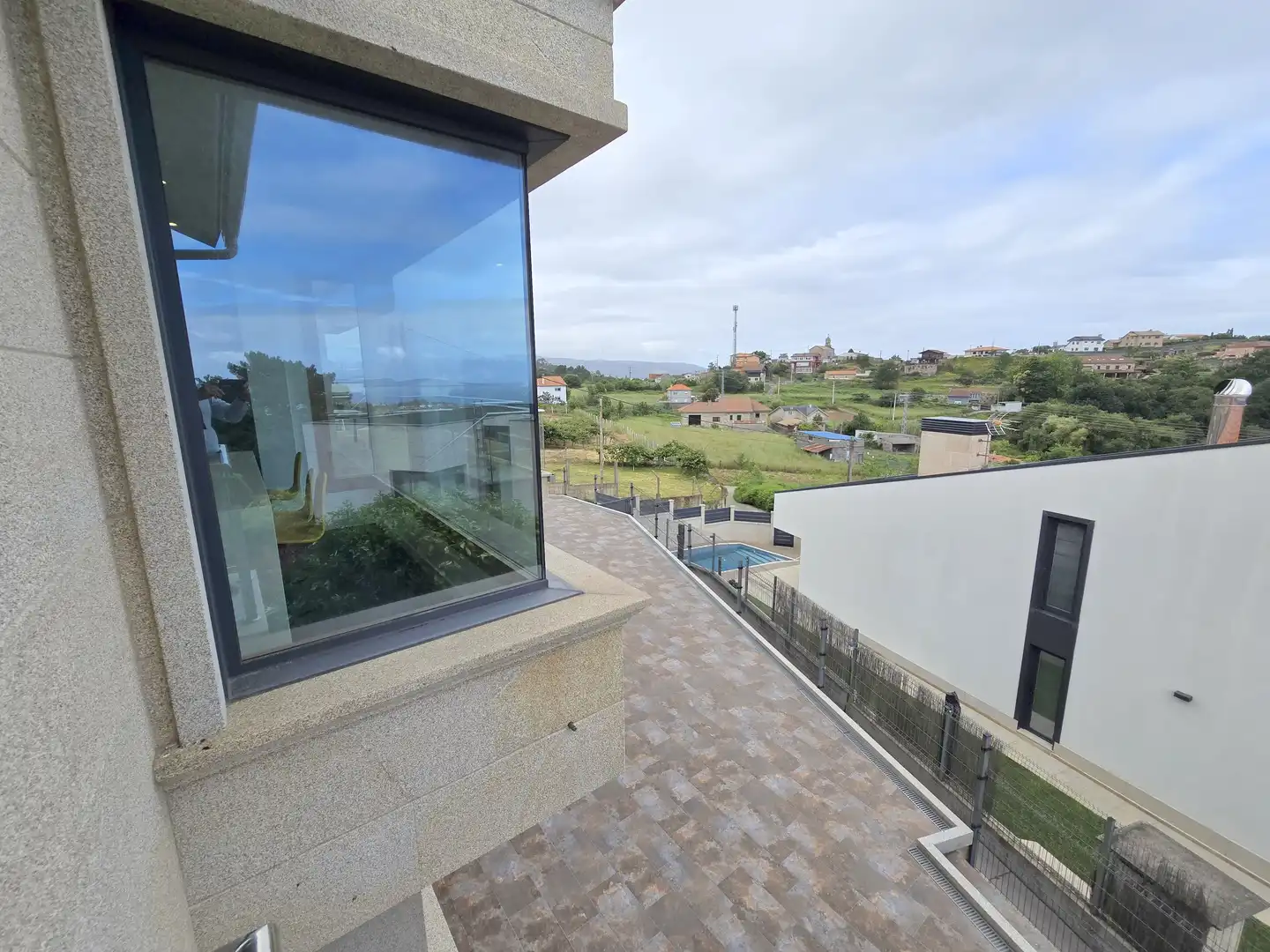 Terrassa de Casa o xalet en venda en Vigo  amb Calefacció, Jardí privat i Terrassa