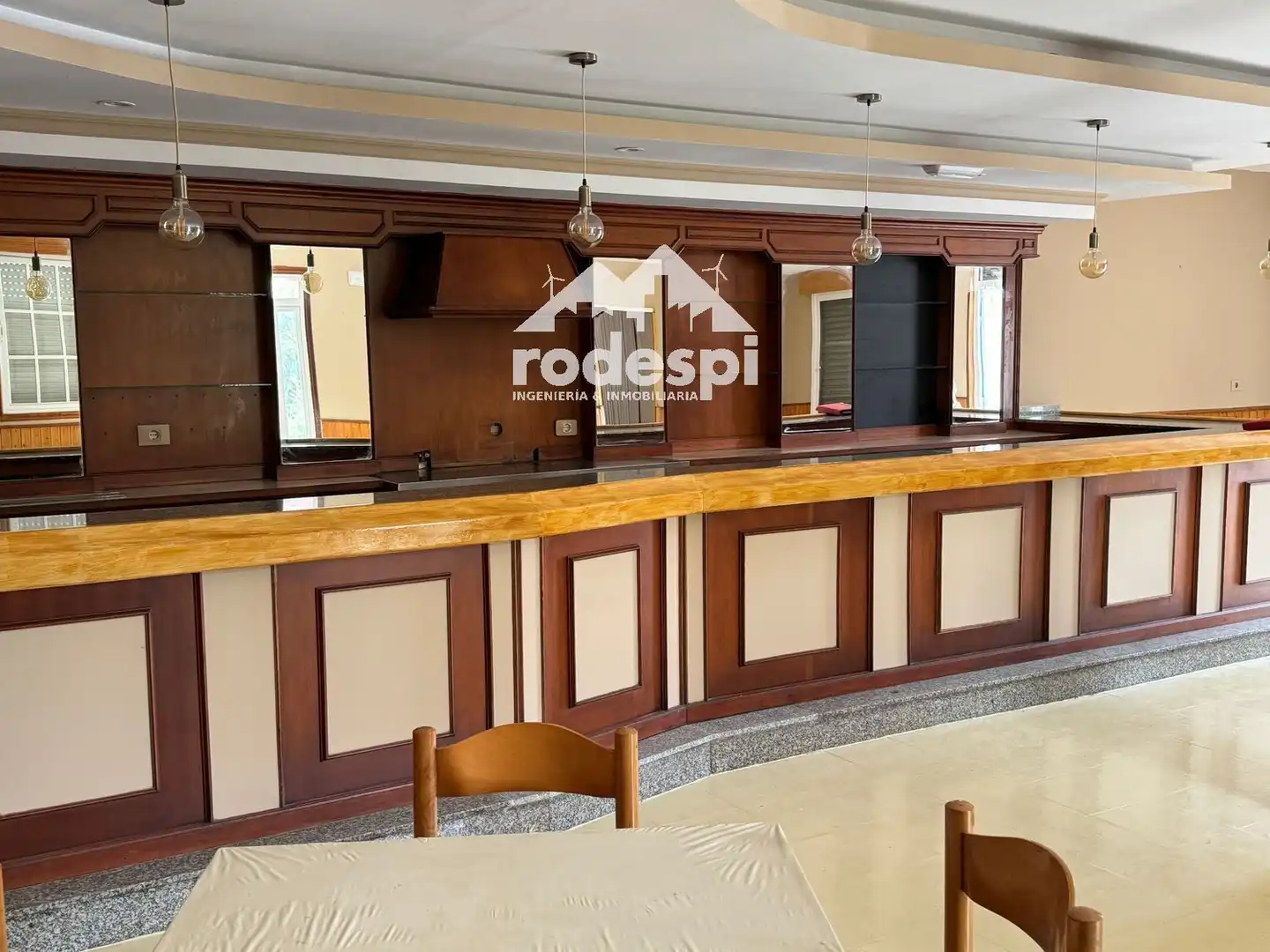 Commercial properties for rent in Arbo  with Furnished