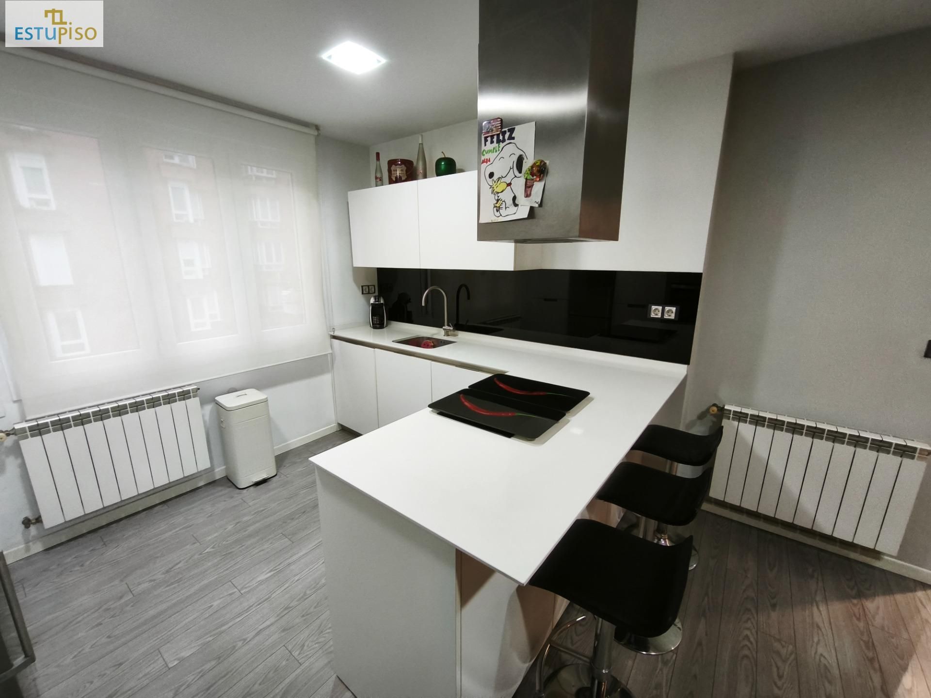 Cuina de Pis en venda en Vitoria - Gasteiz amb Calefacció, Terrassa i Traster