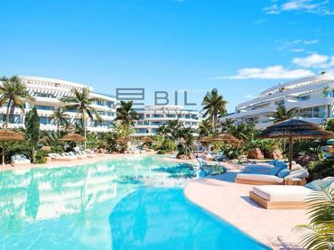 Pis amb piscina en venda a Royal Palms