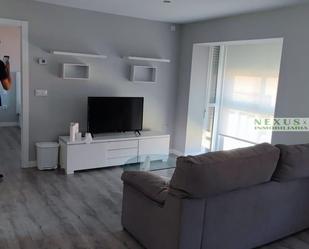 Sala d'estar de Apartament de lloguer en Cáceres Capital amb Aire condicionat