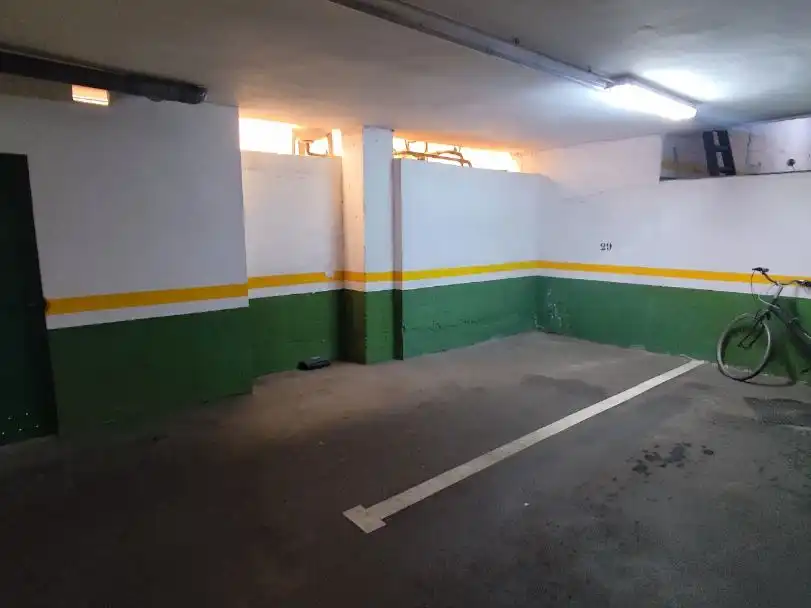 Einzelparkplatz zum Verkauf in Zurbano 1, imagen 3