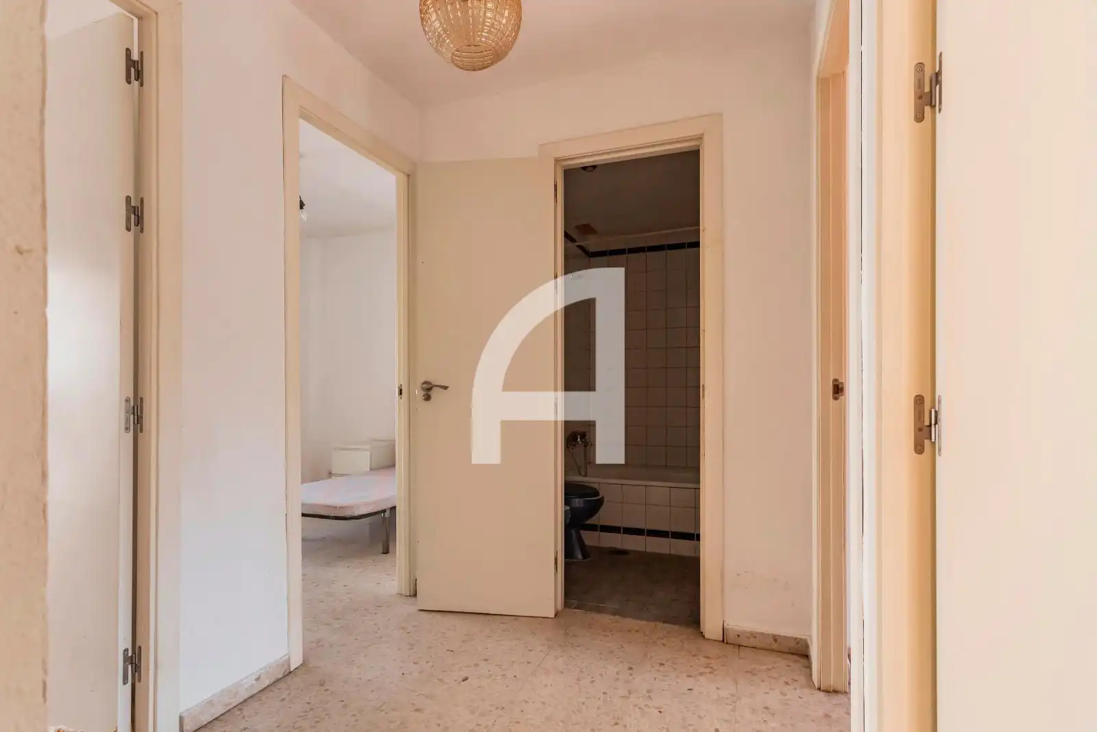 Einfamilien-Reihenhaus zum Verkauf in Fuengirola mit Terrasse, Abstellraum und Schwimmbad