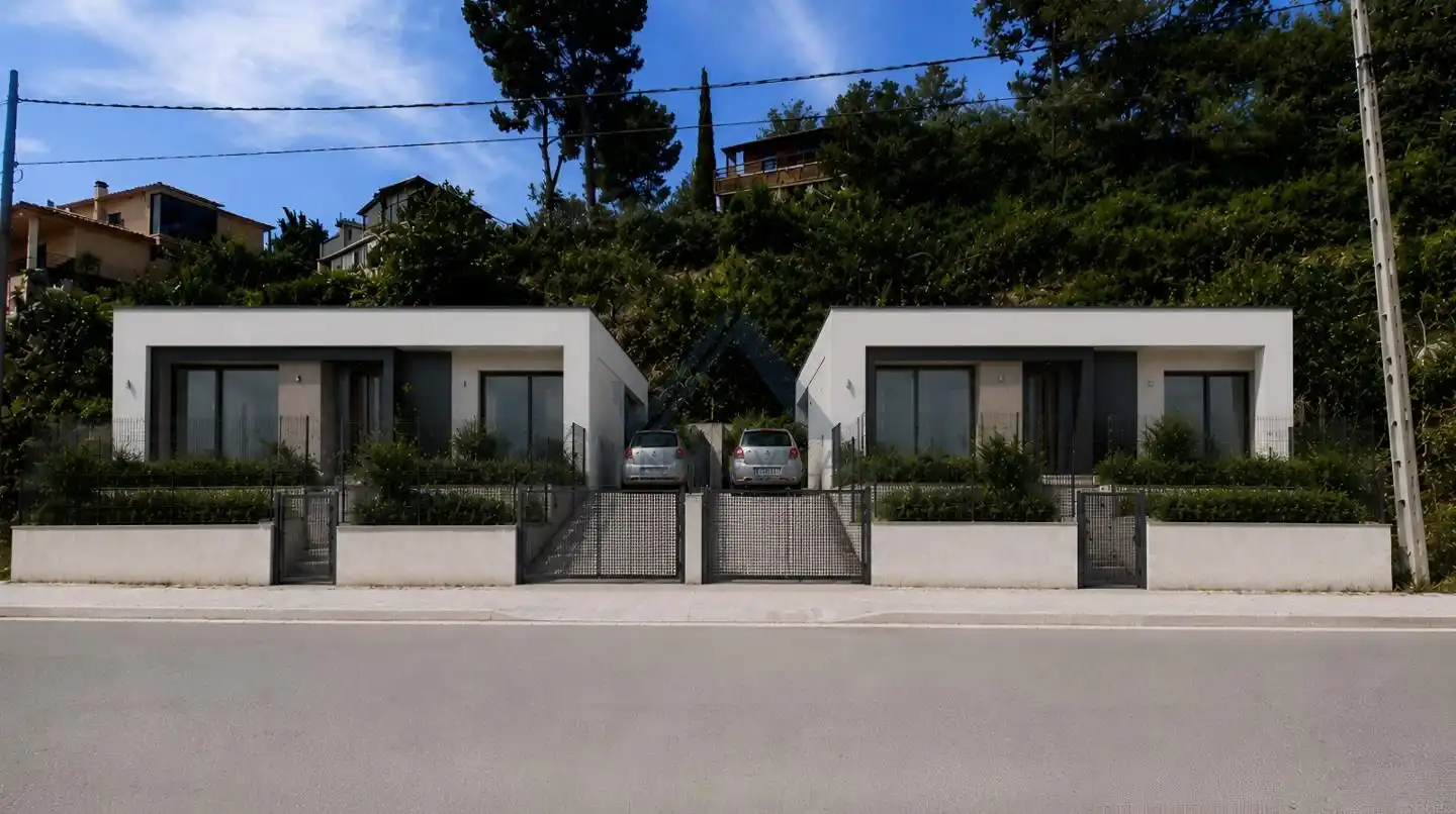 Außenansicht von Haus oder Chalet zum Verkauf in Rubí mit Privatgarten und Schwimmbad