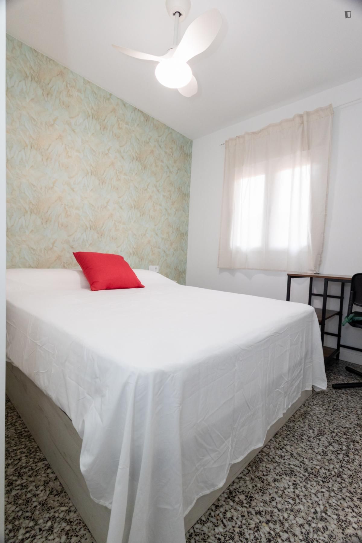 Bedroom of Apartment to share in  Valencia Capital  with Furnished, Oven and Washing machine