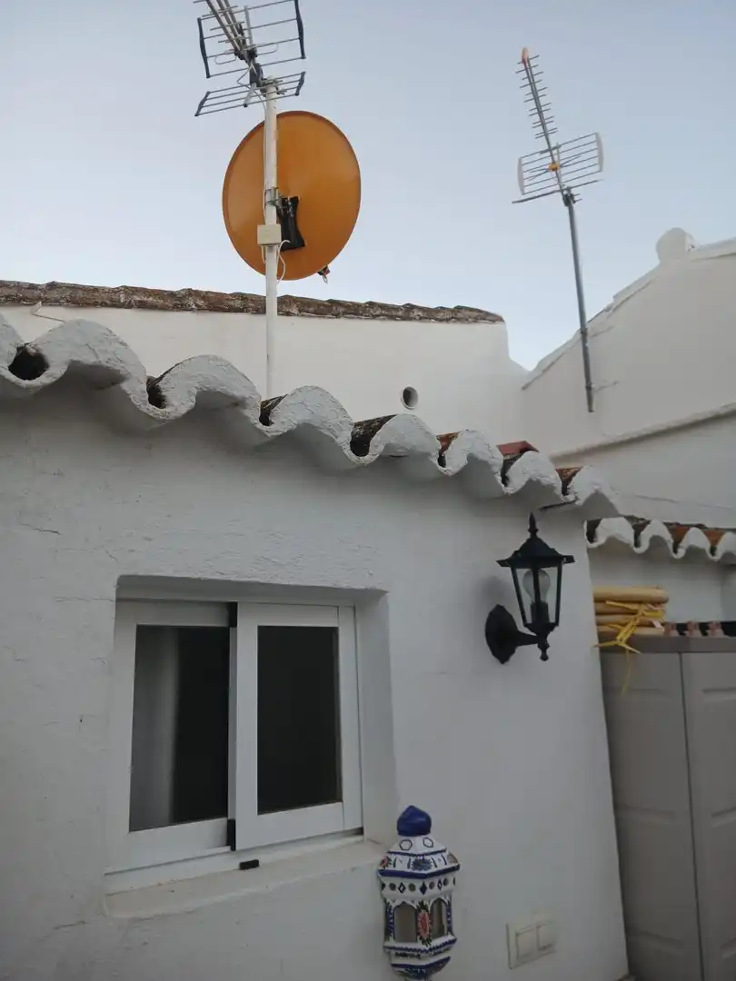 Vista exterior de Casa adosada en venta en Torrox con Terraza