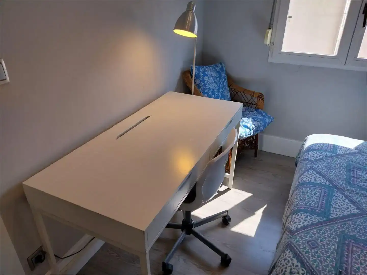 Attic for share in Bilbao   with Parquet flooring, Furnished and Balcony