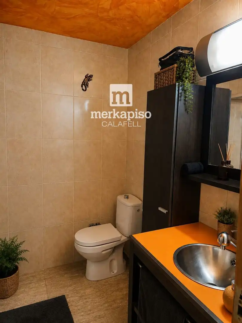 Bathroom of Flat for sale in Cubelles  with Air Conditioner, Heating and Terrace