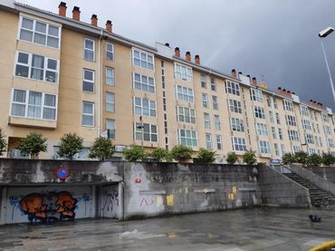Parking with lift for sale in MELIDE (DE)