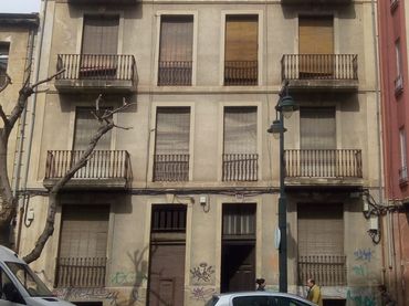 Terreno residencial en venta en Avenida Alameda Camilo Sesto 35