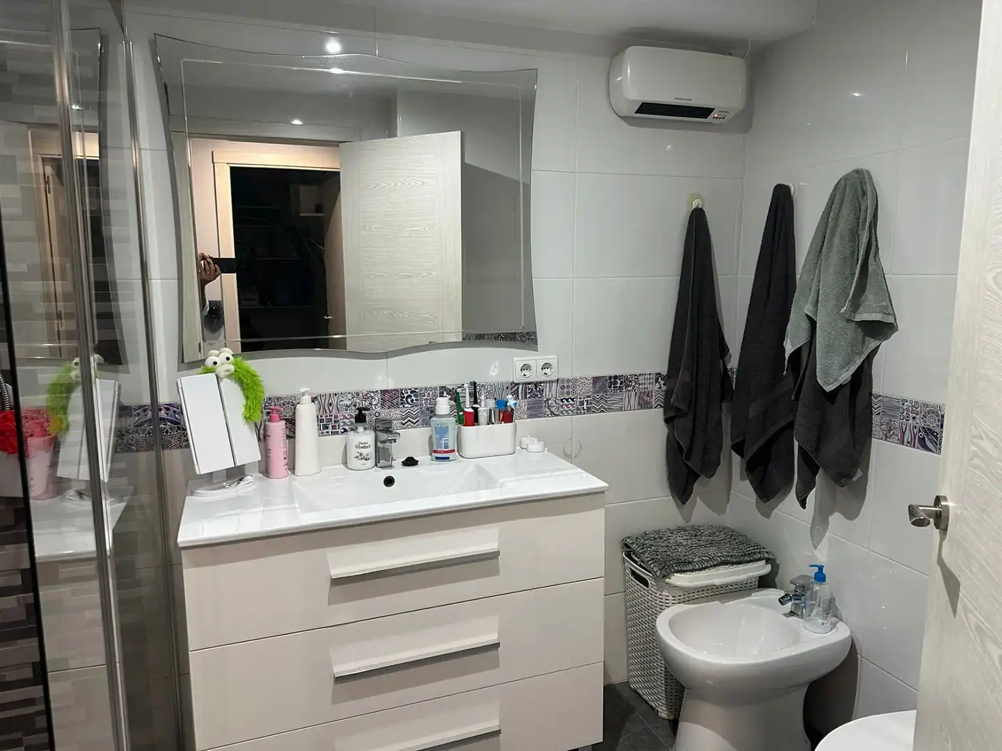 Baño de Piso en venta en Sevilla con Aire acondicionado y Amueblado