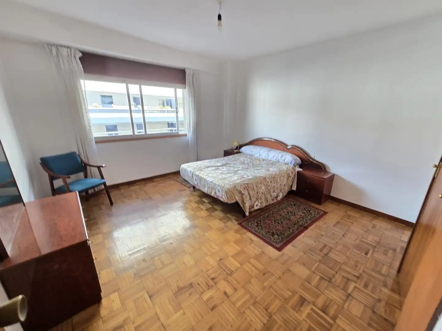 Bedroom of Flat for rent in Vigo   with Parquet flooring, Furnished and Balcony