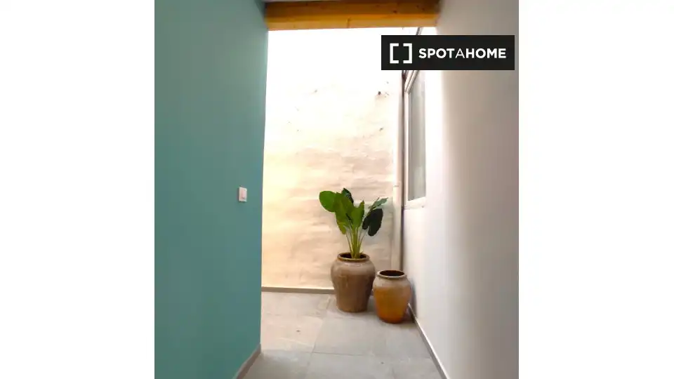 Room in Barrio de Benicalap