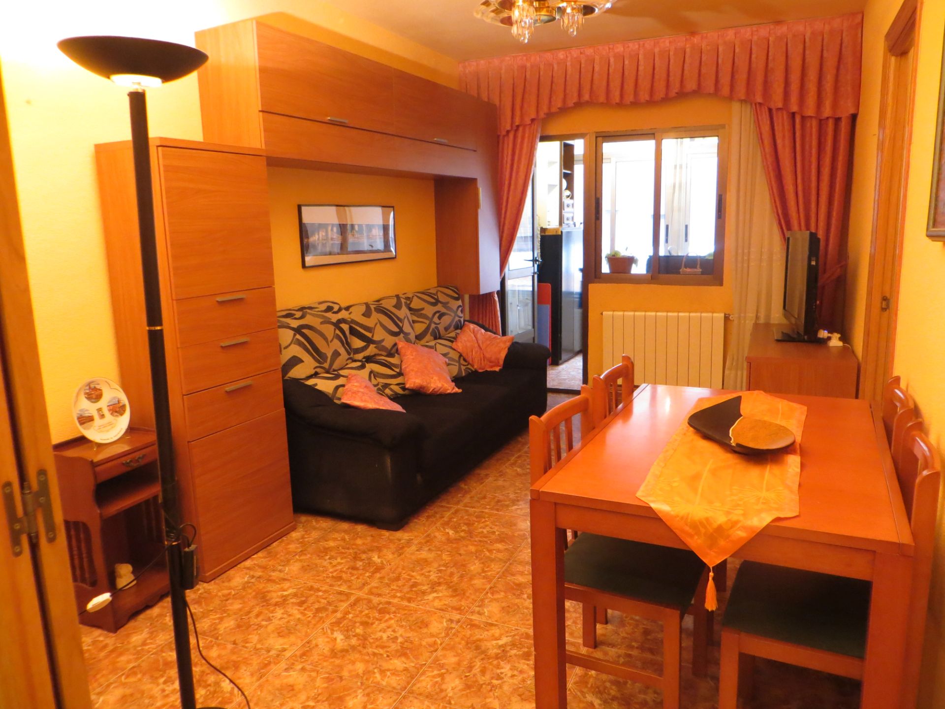 Sala de estar de Piso en venta en Valladolid Capital con Calefacción, Amueblado y Horno