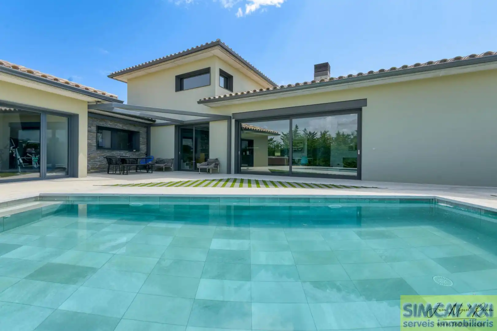 Piscina de Casa o xalet en venda en Navata amb Traster