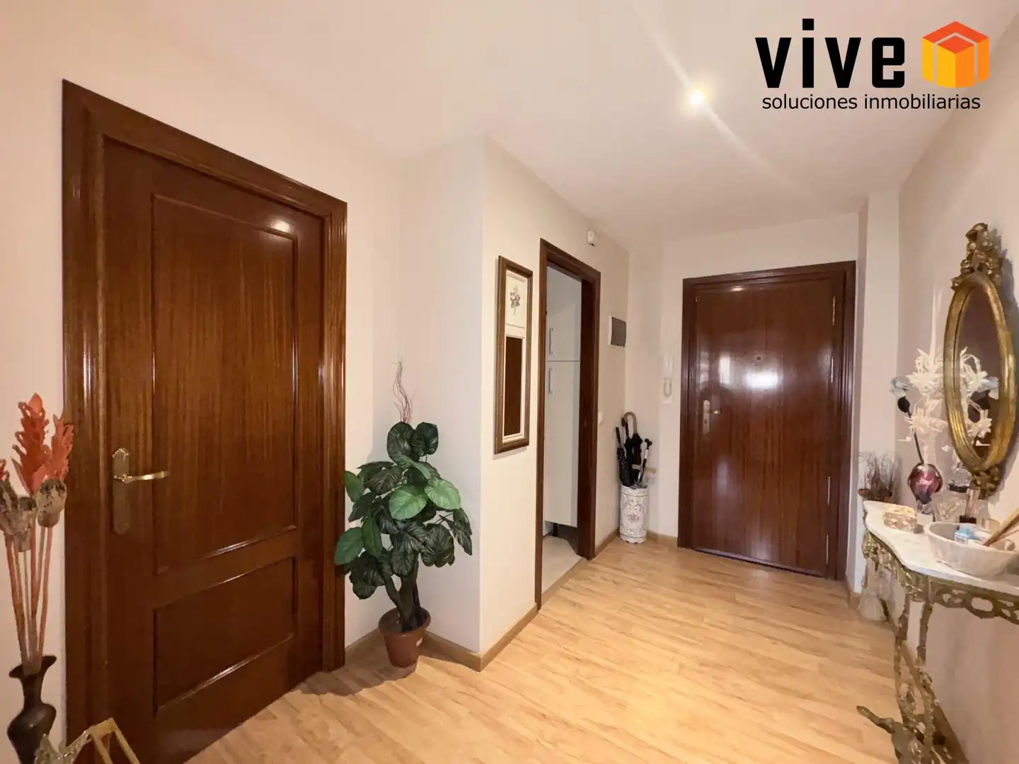 Piso en venta en Sevilla con Calefacción y Terraza