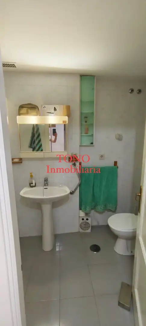 Badezimmer von Wohnung zum Verkauf in Écija mit Klimaanlage, Möbliert und Balkon