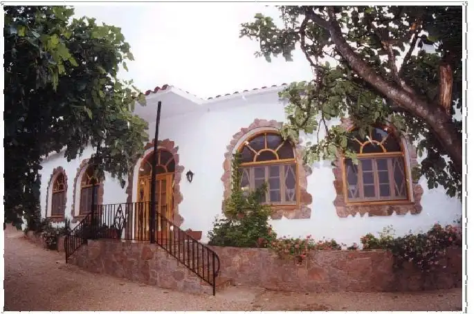 Vista exterior de Local en venda en Alfara de Carles amb Moblat