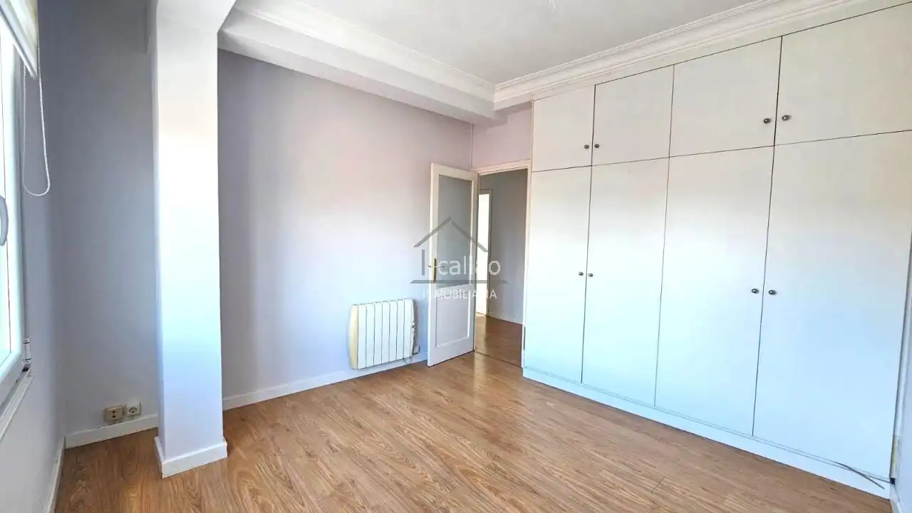 Bedroom of Flat for rent in Ferrol  with Heating and Storage room