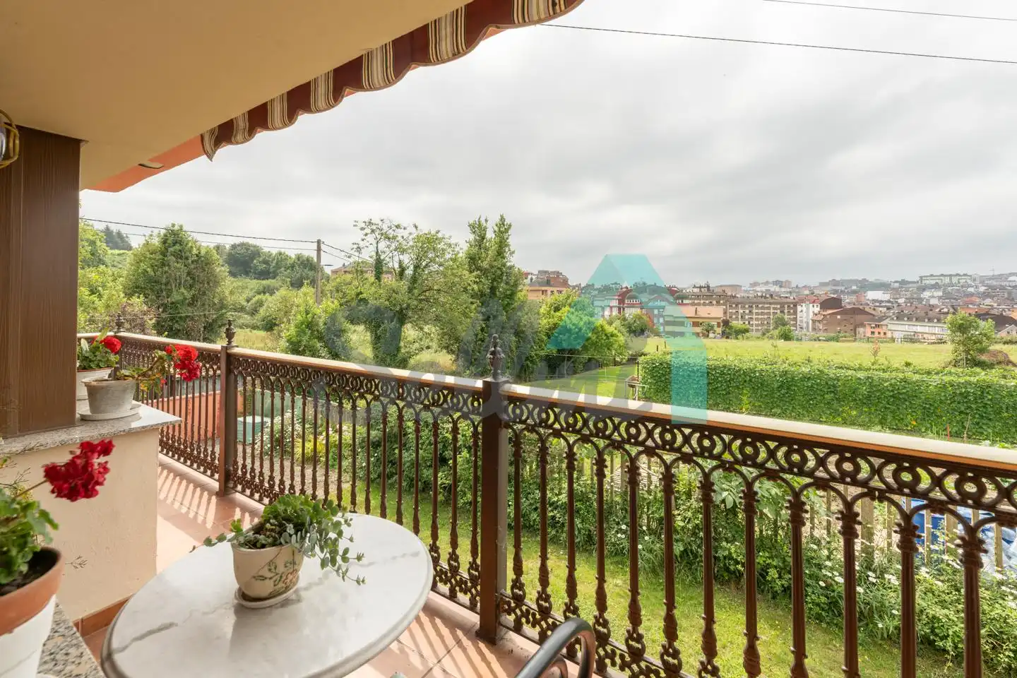 House with garden for sale in Zona Loma del Canto, imagen 39