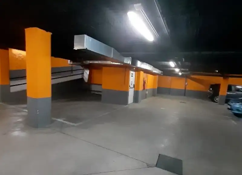 Parking de Garaje en venta en Madrid