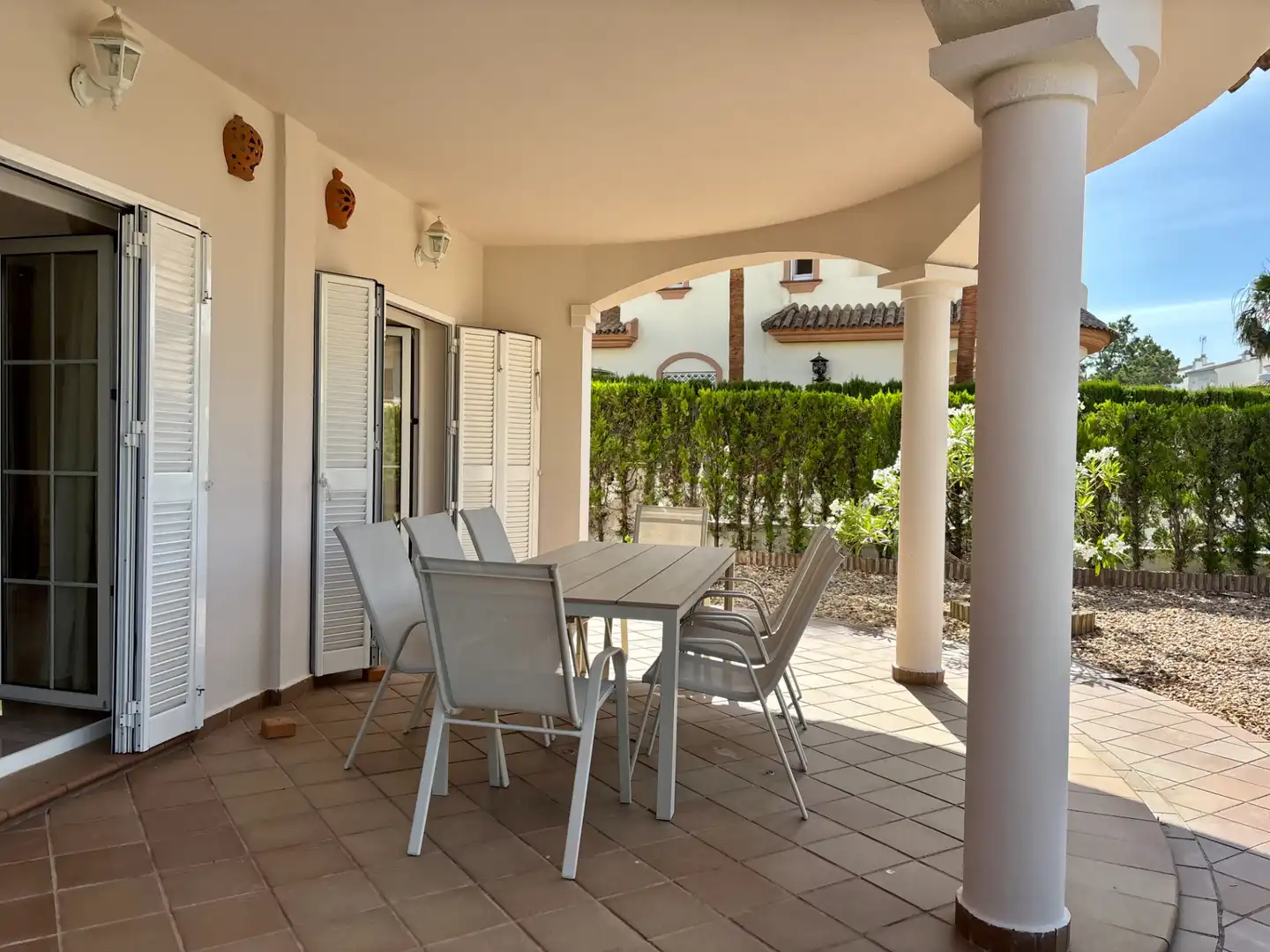 Terrasse von Haus oder Chalet zur Miete in Islantilla mit Klimaanlage, Heizung und Privatgarten