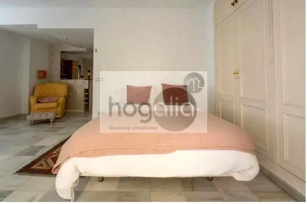 Habitación de Piso de alquiler en Sevilla con Aire acondicionado, Terraza y Amueblado