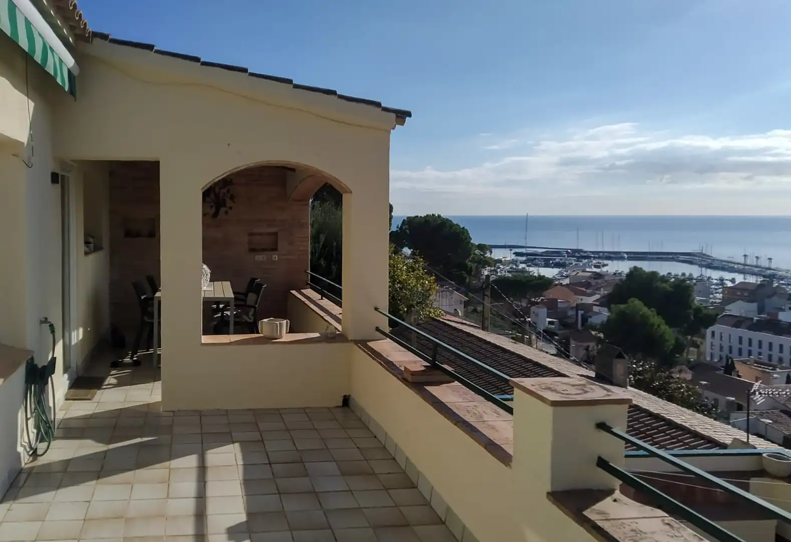 Casa con terraza en venta en Carrer Escoles, imagen 5