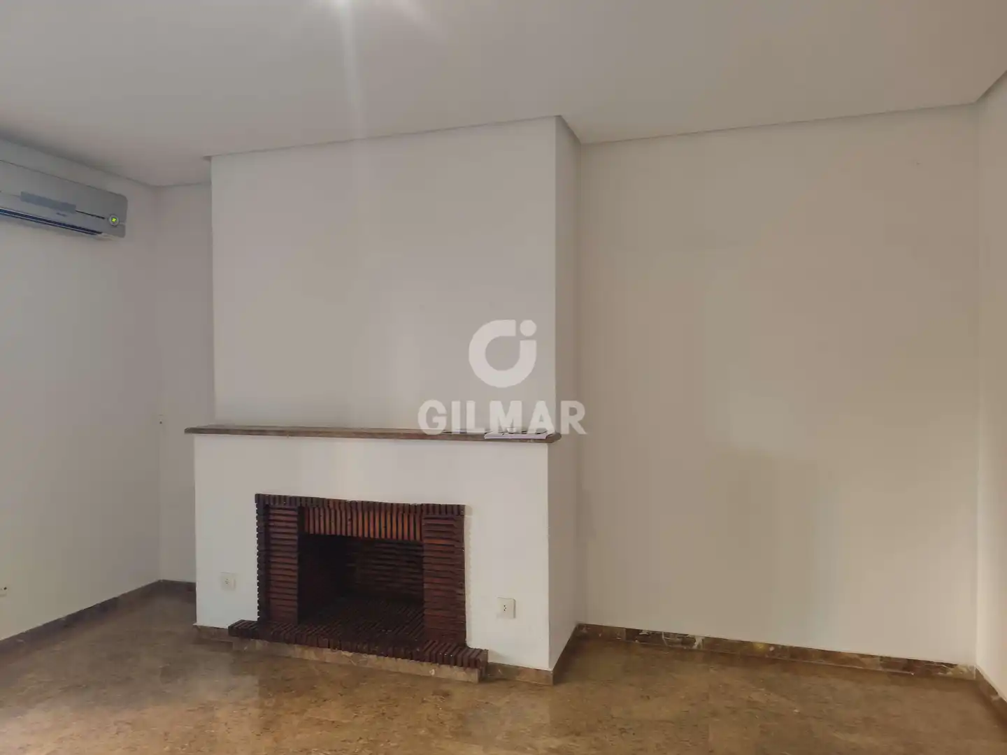 Apartamento de alquiler en Sevilla con Calefacción y Balcón