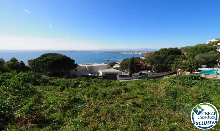 Terreny residencial en venda a Almadrava - Canyelles - Puig-Rom