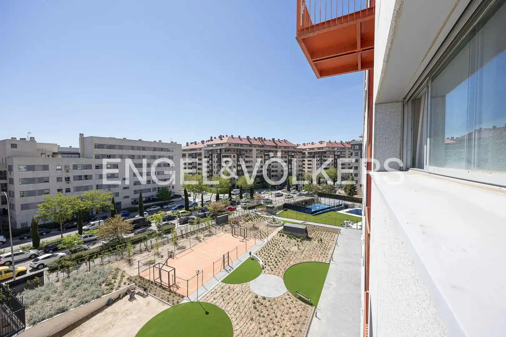 Terraza de Piso en venta en Madrid con Calefacción, Trastero y Piscina